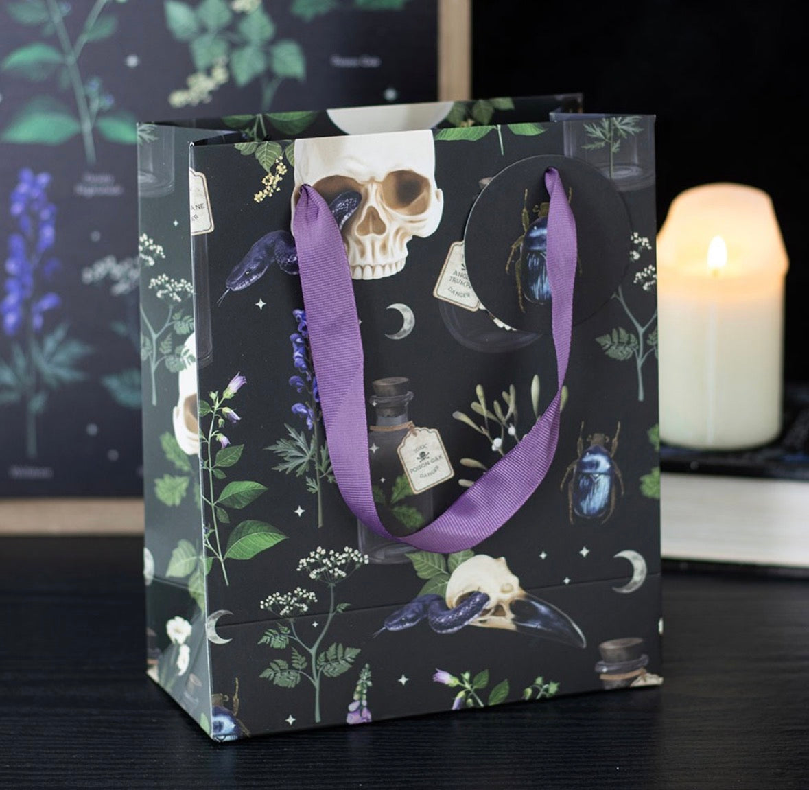 Venom & Vines Gift Bag